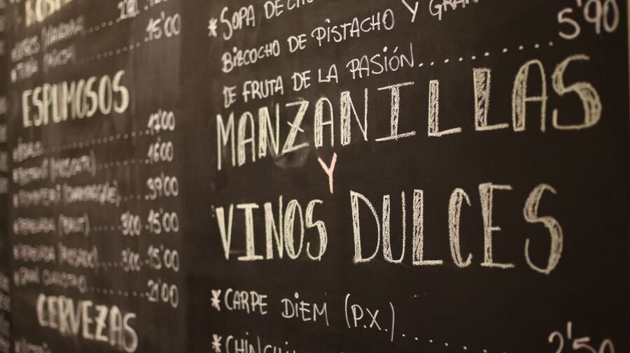 Málaga: Wine & Tapas Tour - Four stops that turn Málaga into a dining lesson