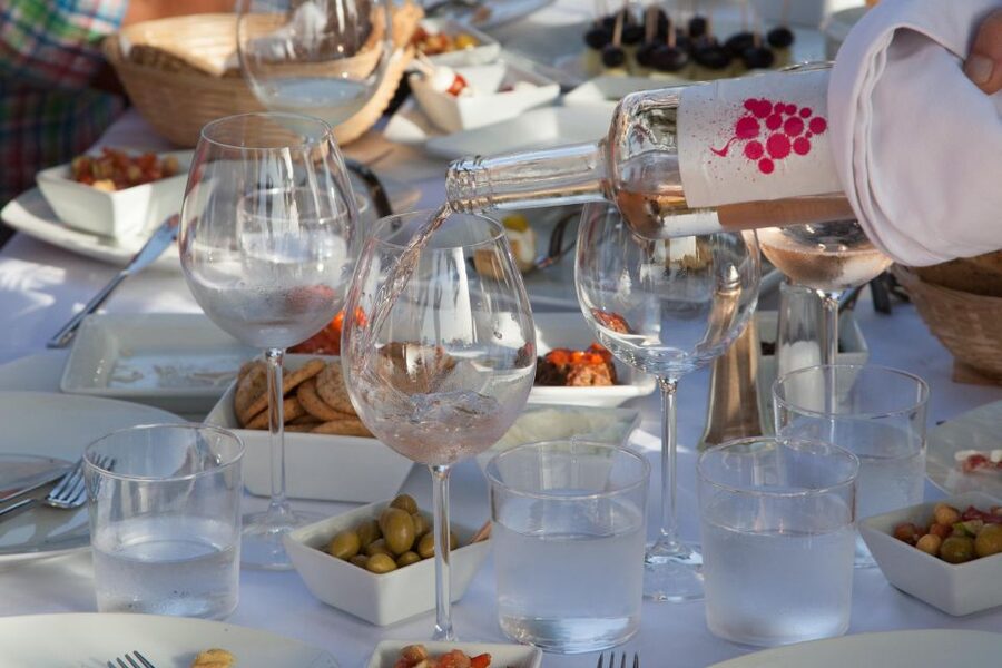 Mallorca: Private Wine Tour with Tasting and Picnic - What the private format really adds