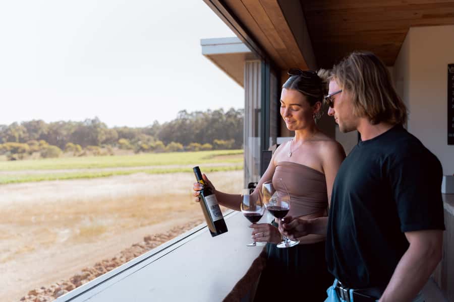 Margaret River: Boutique Wine Tour w. Blind Tasting + Lunch - The brewery finish keeps the day from becoming wine only