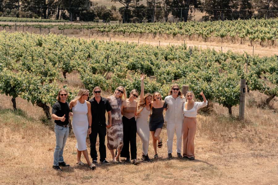 Margaret River: Boutique Wine Tour w. Blind Tasting + Lunch - A six-hour day that starts with chocolate and the coast