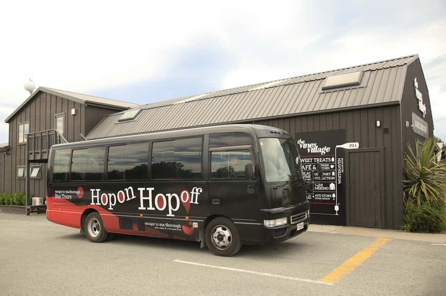 Marlborough: Hop-On Hop-Off Wine, Brewery, and Wonders Tour - A wine day with room for museums and beer