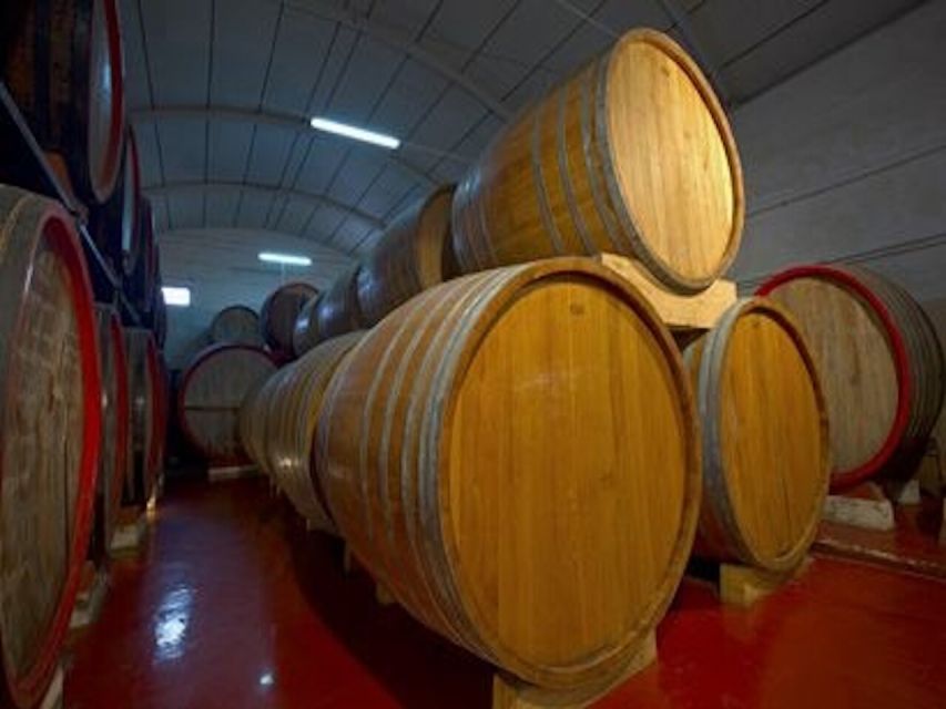 Marsala: Winery Tour with Wine Tasting and Local Products - What the personal welcome adds