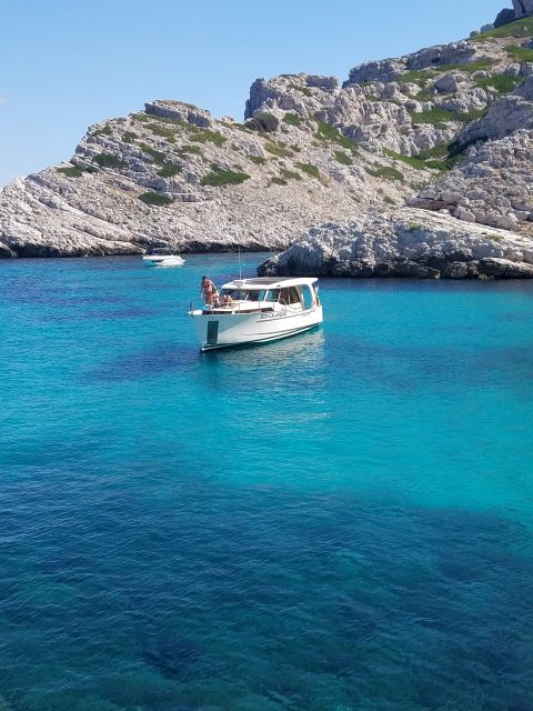 Marseille: Calanques Eco Boat Cruise with Lunch and Wine - Starting at the Old Port around 10 a.m.