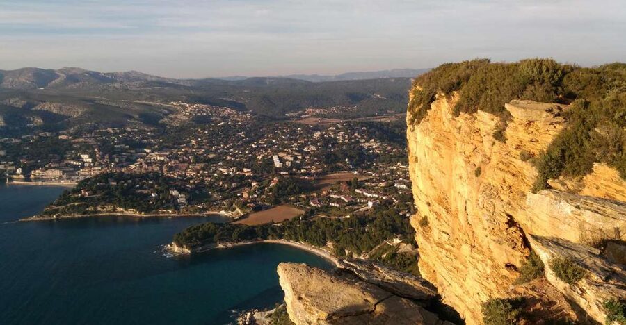 Marseille: Highlights & Wine Tasting Day Tour - Starting in Marseille’s Old Port at 9 a.m.