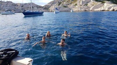 Marseille: Sunset Boat Cruise with Buffet and Organic Wine