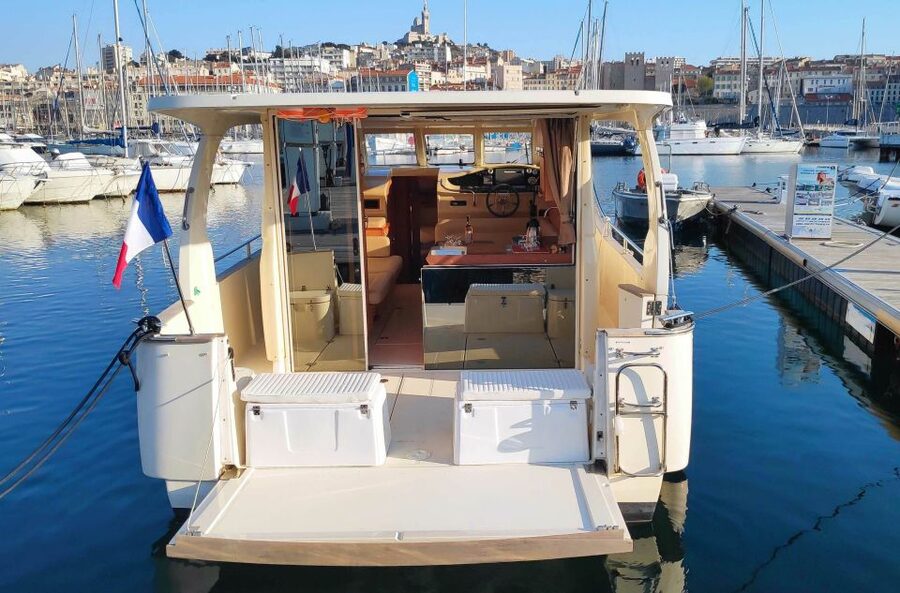 Marseille: Sunset Boat Cruise with Buffet and Organic Wine - Practical details that can make the evening better
