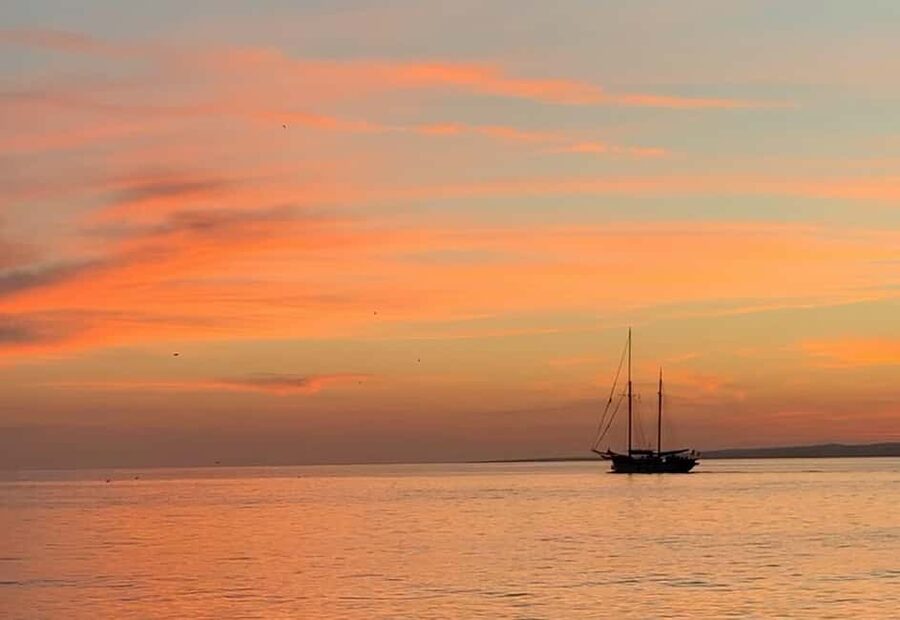 Marseille: Sunset Sailing Cruise with Dinner and Wine - FAQ