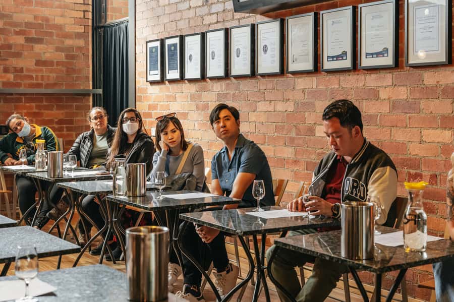 Melbourne: Full-Day Yarra Valley Wine Experience with Lunch - Why the guide matters more than the bus