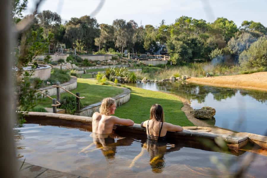 Melbourne: Peninsula Hot Springs with Lunch and Wine - Arthur’s Seat and the Port Phillip Bay view