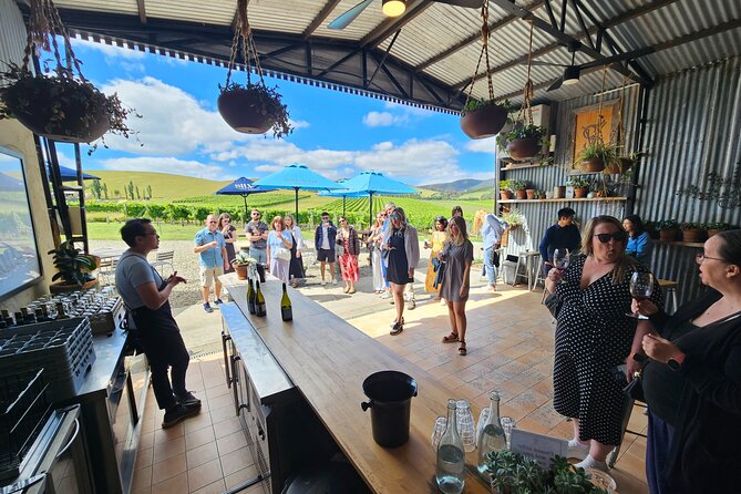 Melbourne: Yarra Valley Wine, Gin, Whisky and Chocolate Tour - St Huberts and Hubert Estate: wine, spirits and lunch