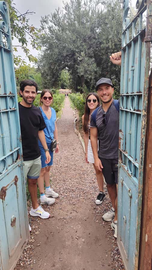 Mendoza: Top Wineries Guided Tour with Transportation - The first stop: famous names or a smaller introduction