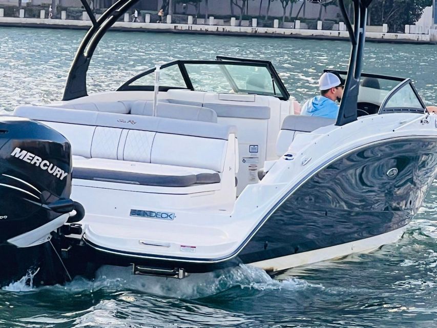 Miami: Guided Boat Tour with Champagne - The island circuit: Palm, Venetian, Hibiscus, and Star