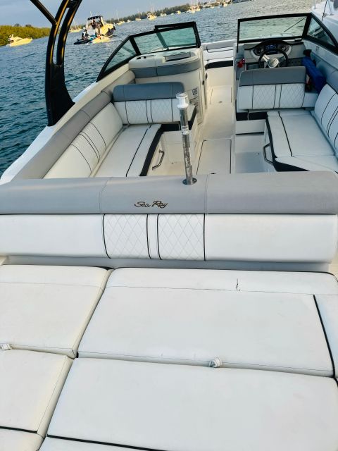 Miami: Guided Boat Tour with Champagne - What the $269 price really means
