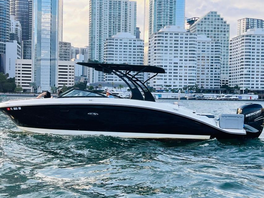 Miami: Guided Boat Tour with Champagne - Practical details that can make or break the day