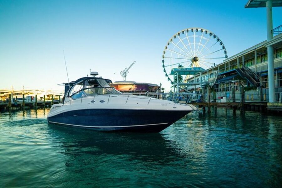 Miami: Private Yacht Cruise with Champagne - The route from downtown to Bayside