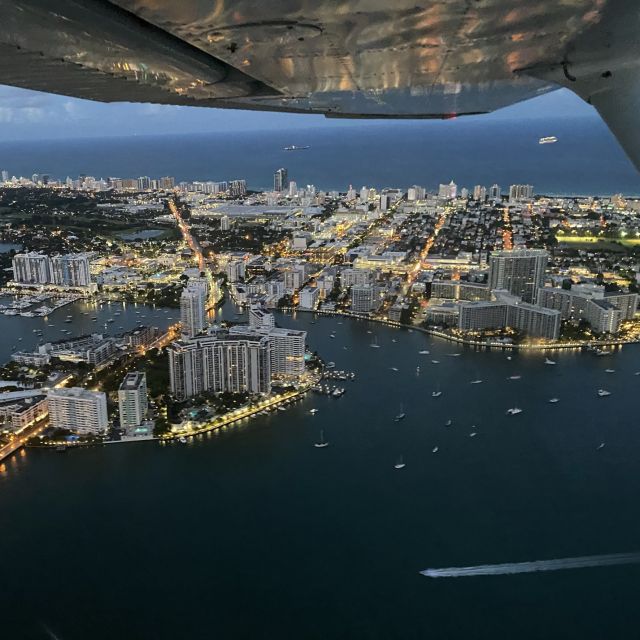 Miami: Romantic 1-Hour Private Flight Tour with Champagne - What this one-hour Miami flight really offers