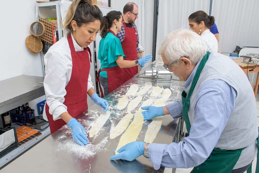 Milan: Italian Cooking Class with Food and Wine - Bruschetta, pasta, and dessert make a well-paced menu