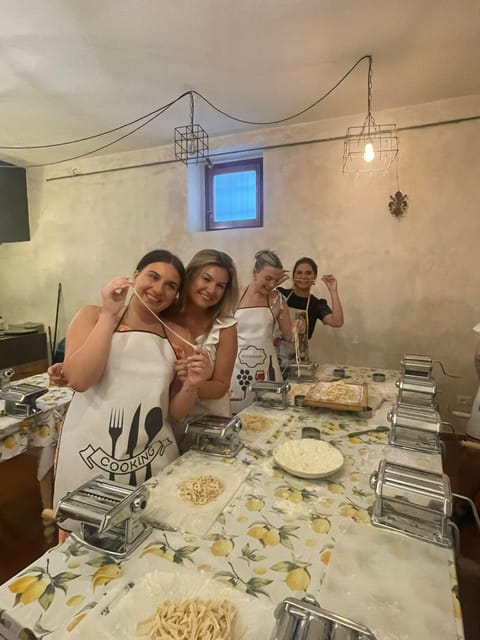 Milan: Pasta and Tiramisu Cooking Class with Wine - Learning tiramisu before dinner