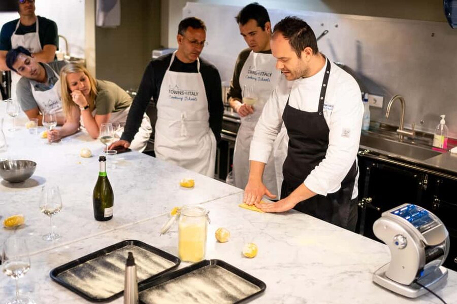 Milan: Pasta Class with Gelato or Tiramisù & Unlimited Wine - Gelato before March 1, 2026