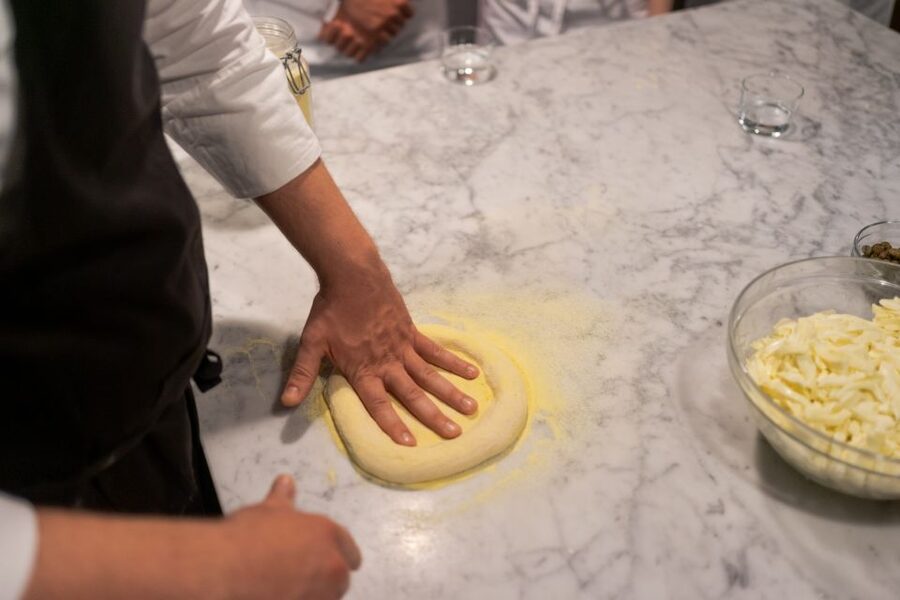 Milan: Pizza or Pasta and Gelato-Making Class with Wine - What the $101 price buys you in Milan