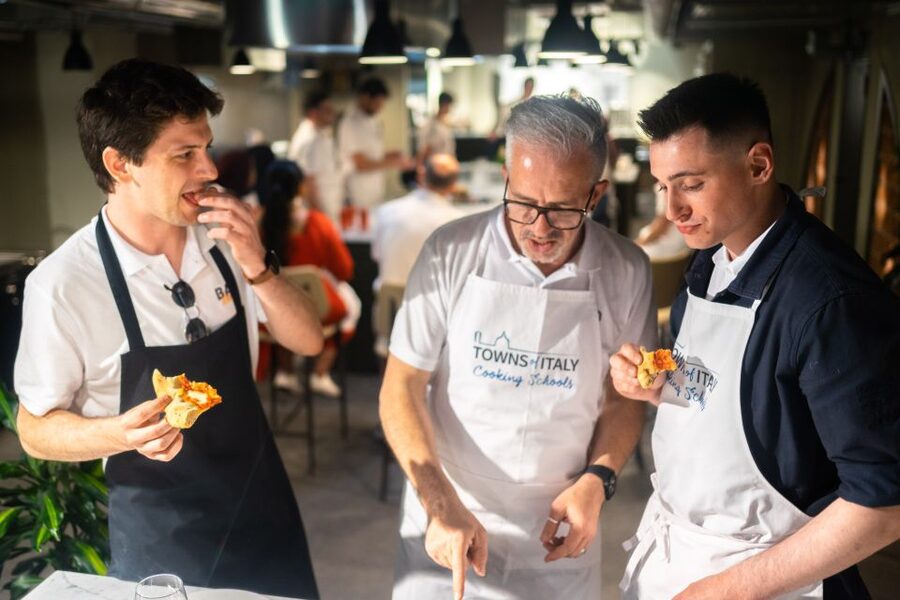 Milan: Pizza or Pasta and Gelato-Making Class with Wine - The pizza class: dough, sauce, toppings, and heat