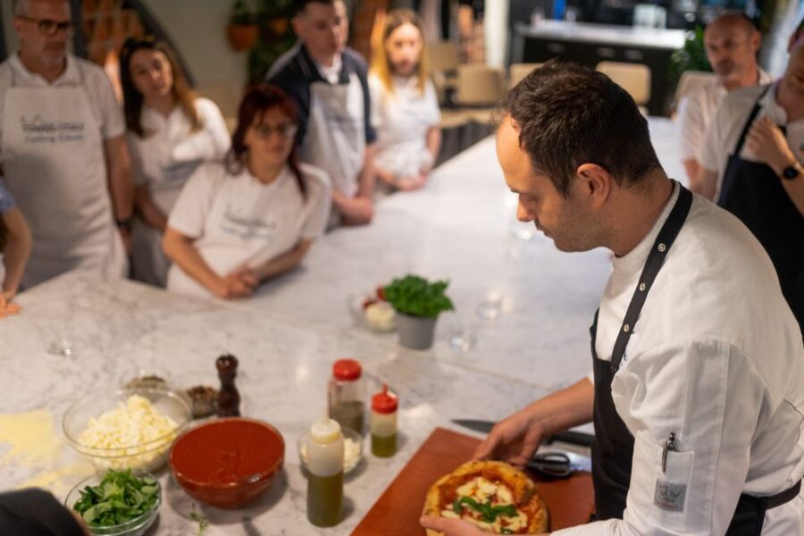 Milan: Pizza or Pasta and Gelato-Making Class with Wine - Gelato and the homemade cone