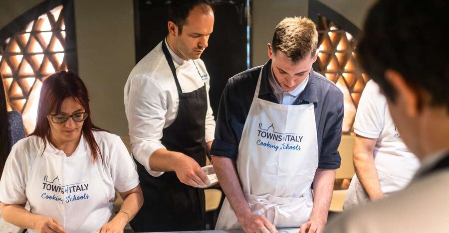 Milan: Pizza or Pasta and Gelato-Making Class with Wine - What the instructors add to the experience