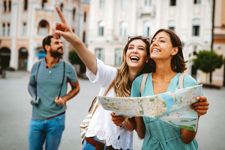 Milan: Small Group - Duomo & Rooftop, Wine & Food Tasting - How Much Walking and Time to Expect