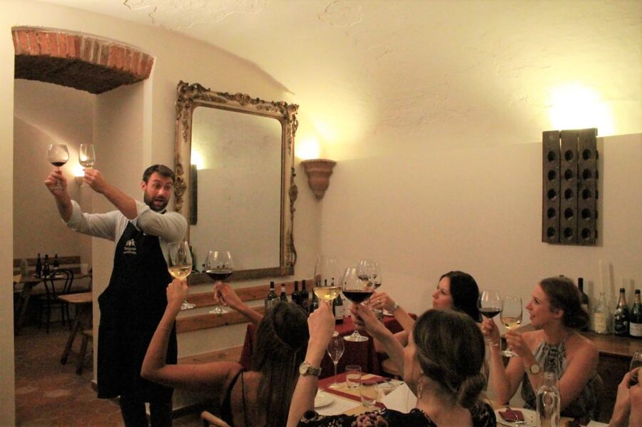 Milan: Wine Tasting Experience in the City Centre - The setting at La Dogana del Buongusto
