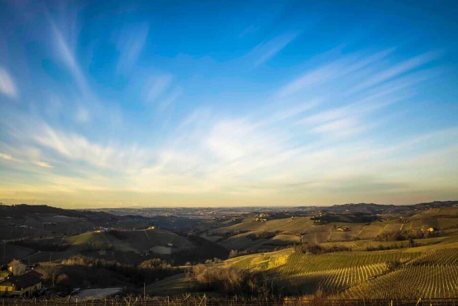 Monforte d'Alba: Jacuzzi Ritual with Wine Tasting - The Wine Barrel Shower and Grape Seed Oil