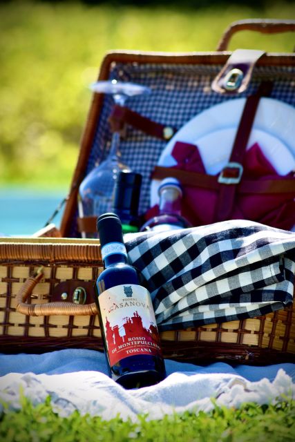 Montepulciano: Winery Tour, Tasting, and Vineyard Picnic - The 30-minute winery and cellar visit