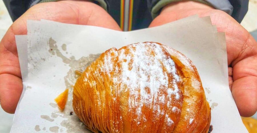 Naples by Night: Food and Wine Walking Tour with Local Guide - The Neapolitan pizza stops