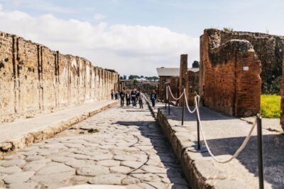 Pompeii and Mt. Vesuvius with Lunch and Wine Tasting