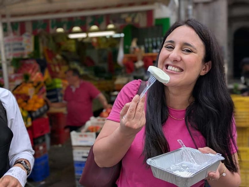 Naples: Street Art, Wine and Food Tasting Walking Tour - What You Actually Eat and Drink