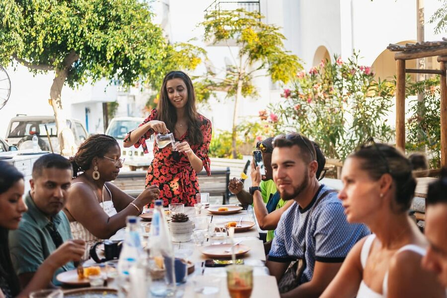 Naxos: Naxos Town Food Tour with Tastings and Wine - Why this Naxos food tour works so well