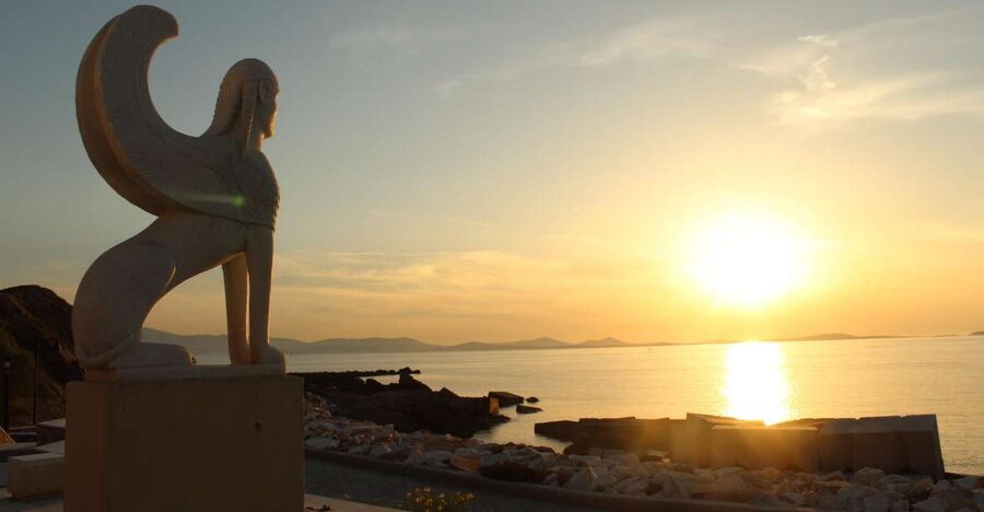Naxos: Wine and Mythology Sunset Tour - Through the Venetian Castle district