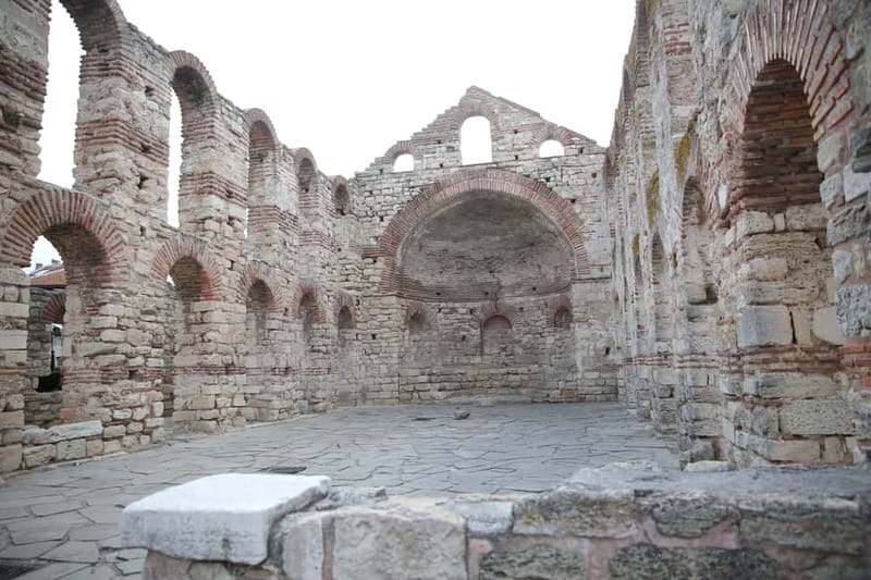 Nessebar: Audio Guide Tour Nessebar + visit to the Winery - Why Nessebar rewards a slow walk