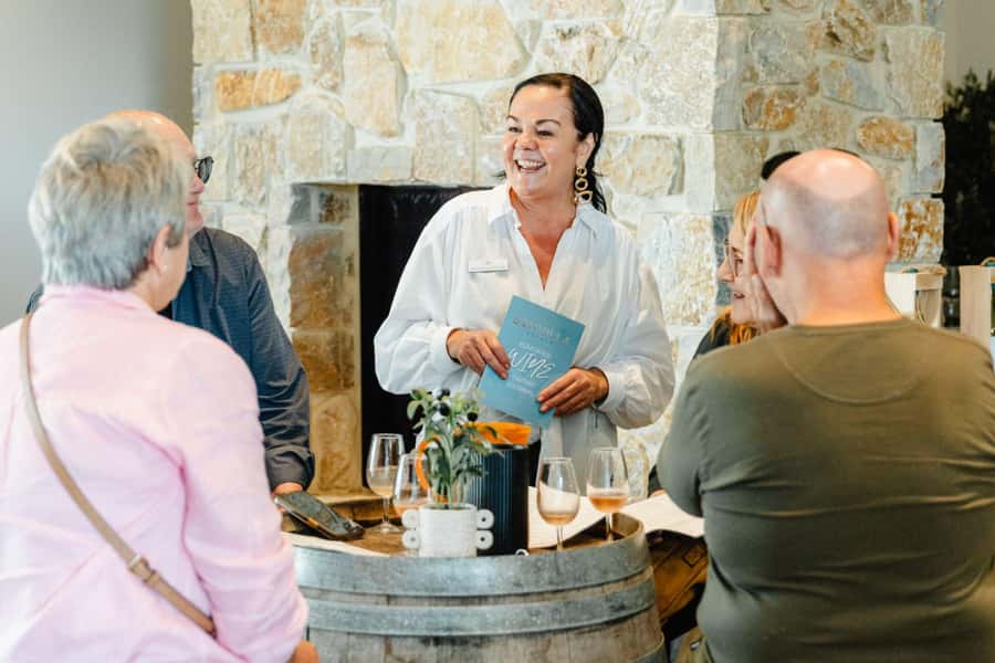 Newcastle: Boutique Hunter Valley Wine Tour - Guides make the difference