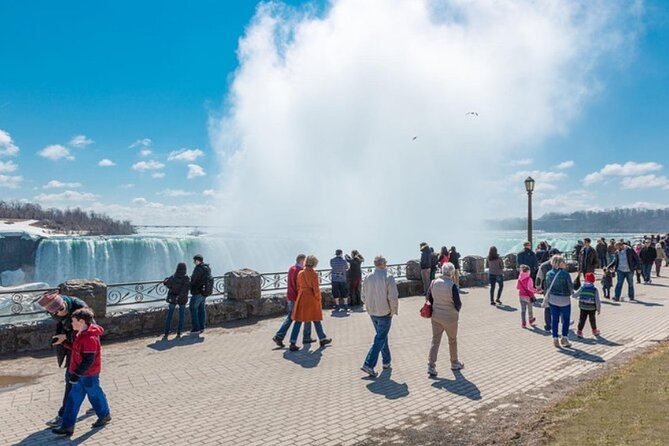 Niagara Falls Day Tour from Toronto Includes Boat Tour and Winery - Niagara-on-the-Lake in one hour
