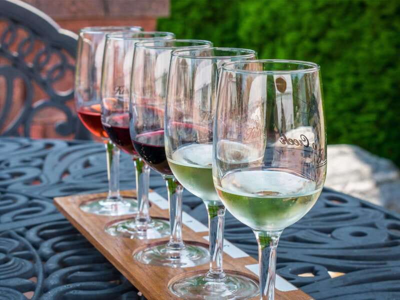 Niagara Falls: Winter Niagara Wine Tour with Transportation - Three wineries, three different flavors