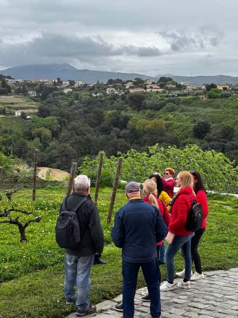 Nice : Wine Tasting at a Historic Château in a Land Rover ! - A small group with a local guide