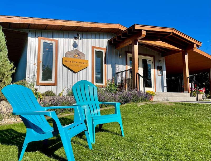 Okanagan Bee Tour, Wine Tasting and Lunch at Kelowna Winery - The Best Time of Year to Visit