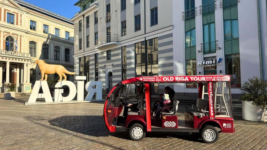 Old Riga Heated E-Bus Tour with Audio Guide & Mulled Wine - The Audio Guide: Useful Basics, Limited Detail
