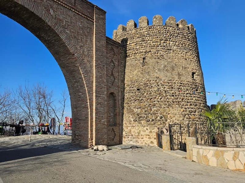 One-day tour in Kakheti with a guide and free wine tasting - Sighnaghi, Georgia’s hill town for a proper walk