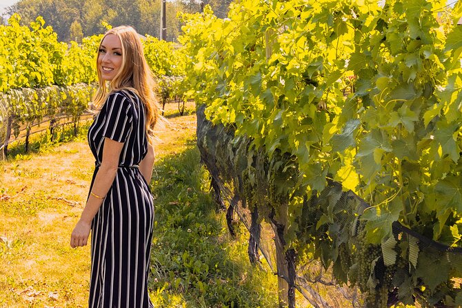 Osoyoos Half Day Wine Tour (Incl. Tasting Fees & Guide Gratuity!) - Four wineries, one compact Okanagan afternoon