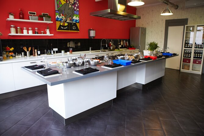 Paella Class & Bottomless Wine: Las Ramblas Views - Who should book this Barcelona cooking class?