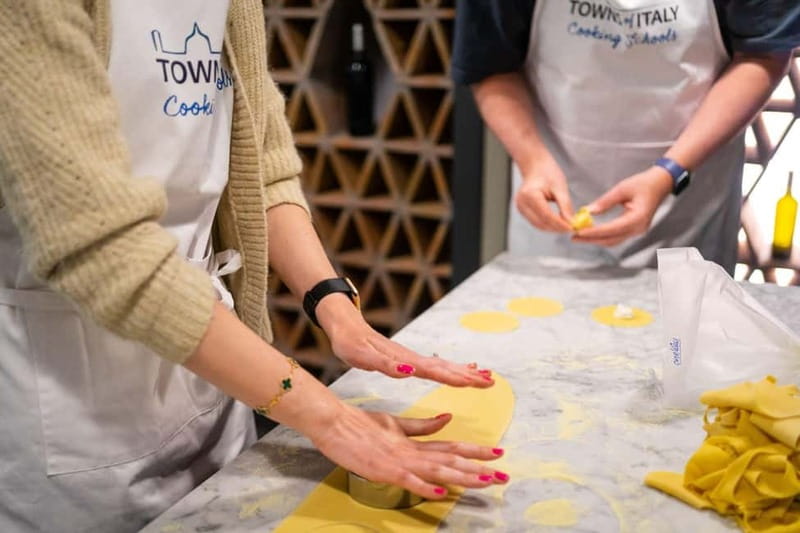 Palermo: Pasta and Gelato Making Class with Dinner and Wine - Making Palermo pasta from flour and eggs