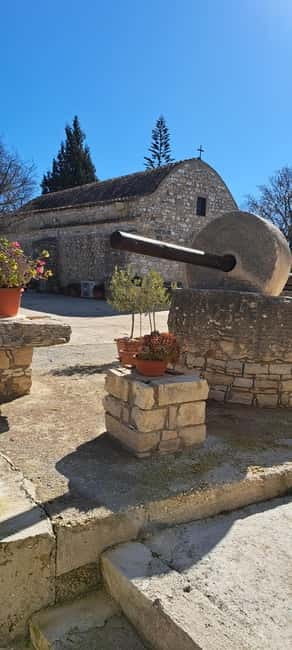 Paphos: Troodos Mountains Jeep Tour with Wine Tasting - Why this nine-hour Jeep day works