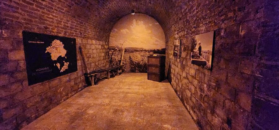 Paris: Champagne Cellars Tour and Tastings with a Sommelier - Walking the Avenue de Champagne in Épernay