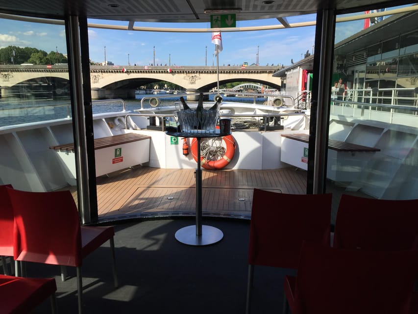 Paris: Champagne Tasting Cruise Departure from Eiffel Tower - Should you book the Champagne cruise?